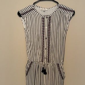 Jessica Simpson small jumpsuit sooo cute!!! 😍